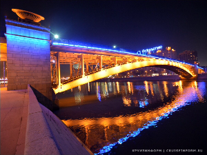 Москва потратит до 642,5 млн руб. на подсветку Смоленского метромоста