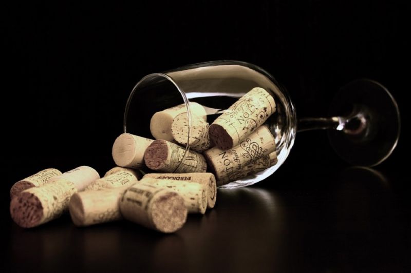 ФАС выступила против ограничения доступа зарубежных вин к госзакупкам