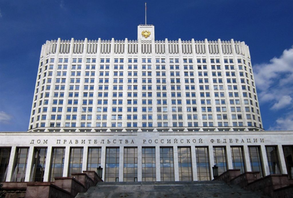 На темные нефтепродукты на время реализации нацпроектов введут демпфер