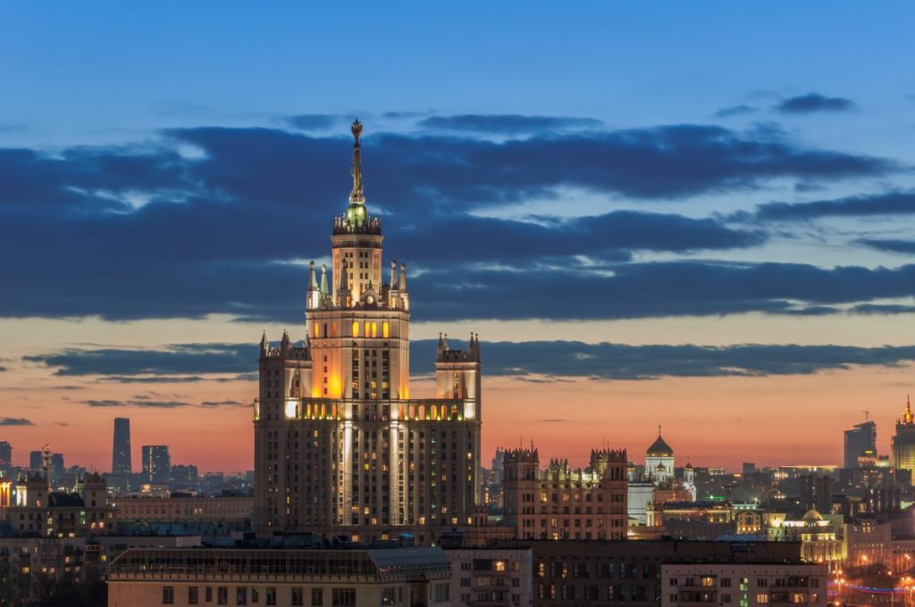 В Москве расширят офсетные контракты на препараты от онкологии